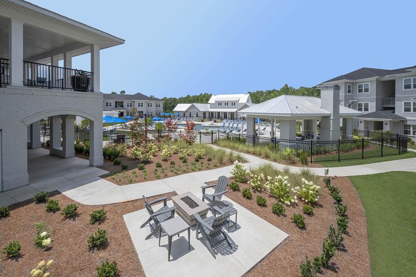 Greystone Pointe Auburn Apartments, 1600 E. Samford Avenue, Auburn, AL